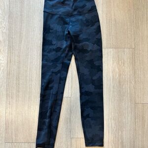 Lululemon Black Camo Leggings size 4